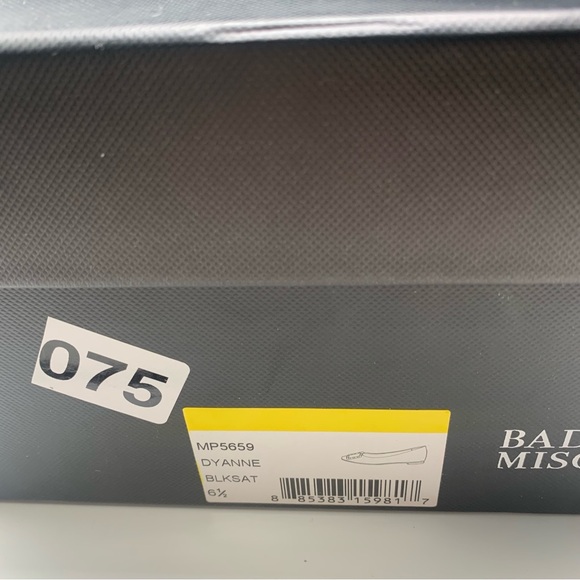 NWB Badgley Mischka Dyanne Square Toe Flat in black size 6.5 M 1624 - Picture 2 of 11